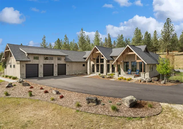 Photo 2 of Single family home for sale at 519 Hillside Ranch Rd, Victor, MT 59875 | MLS# 30054759 | Listing updated on 2026-09-14