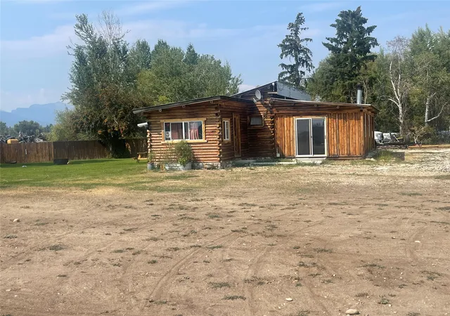 Photo 1 of Single family home for sale at 661 Old Corvallis Rd, Corvallis, MT 59828 | MLS# 30056430 | Listing updated on 2026-09-14