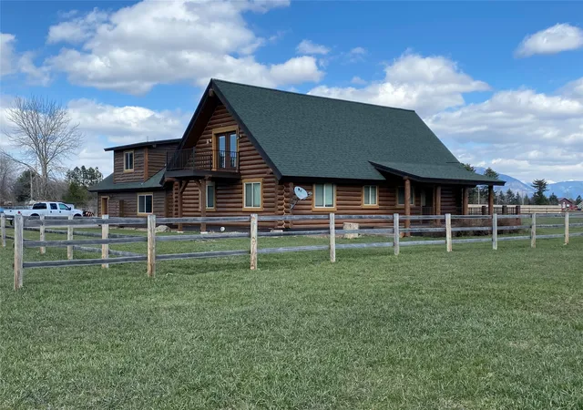 Photo 2 of Single family home for sale at 1040 Cowboy Way, Columbia Falls, MT 59912 | MLS# 30056923 | Listing updated on 2026-10-05