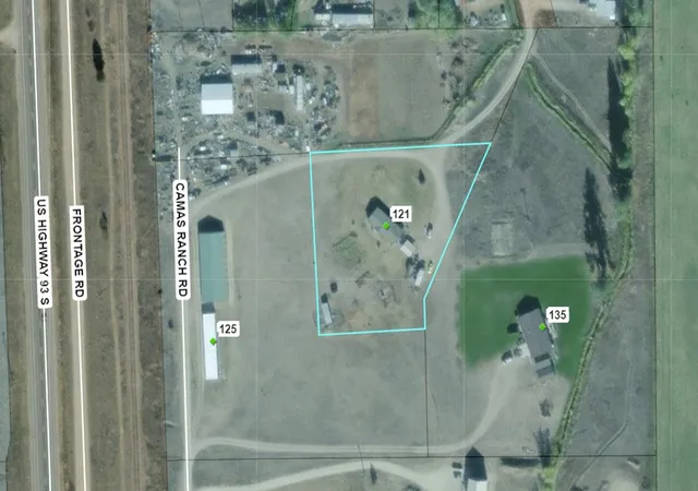 Photo 2 of Manufactured home for sale at 121 Camas Ranch Rd, Hamilton, MT 59840 | MLS# 30056404 | Listing updated on 2026-09-09