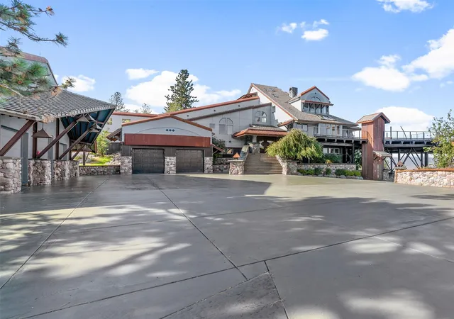Photo 3 of Single family home for sale at 11775 Horseback Ridge Rd, Missoula, MT 59804 | MLS# 30060202 | Listing updated on 2026-09-14
