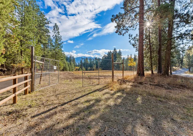 Photo 3 of House for sale at 34310 Sweet Cherry Ln, Polson, MT 59860 | MLS# 30060490 | Listing updated on 2026-09-21