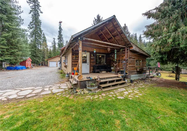 Photo 2 of Single family home for sale at 613 Tamarack Dr, Troy, MT 59935 | MLS# 30061470 | Listing updated on 2026-09-02