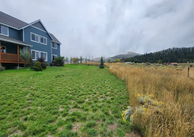 Photo 2 of Single family home for sale at 951 Summit View Way, Stevensville, MT 59870 | MLS# 30061683 | Listing updated on 2026-09-21