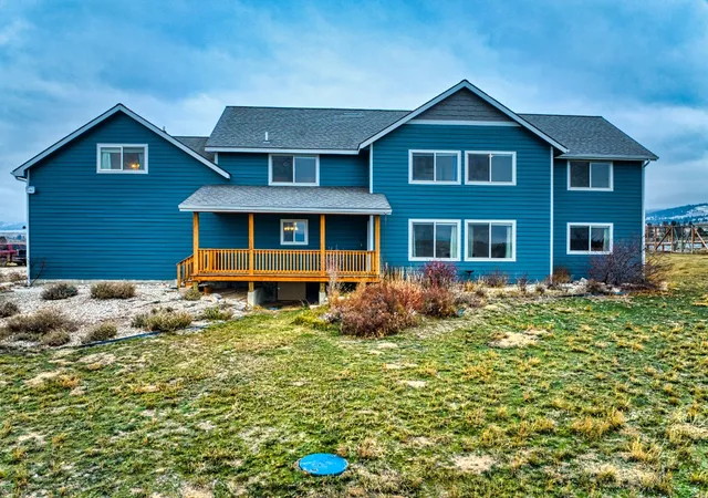 Photo 3 of Single family home for sale at 951 Summit View Way, Stevensville, MT 59870 | MLS# 30061683 | Listing updated on 2026-09-21