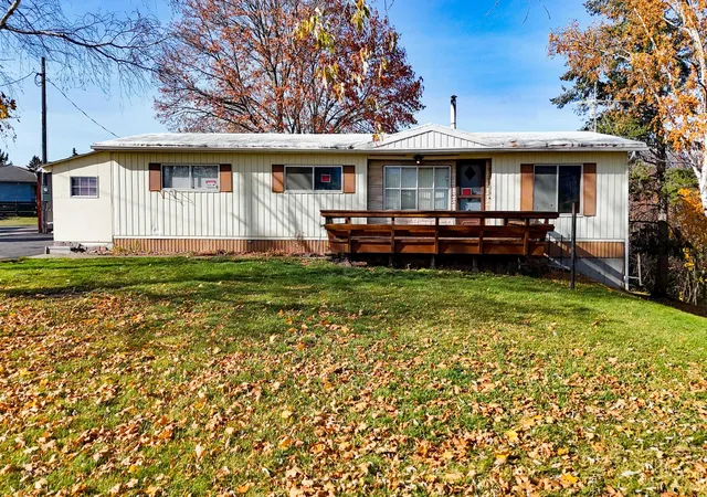 Photo 4 of Manufactured home for sale at 35601 Rocky Point Rd, Polson, MT 59860 | MLS# 30061963 | Listing updated on 2026-09-14