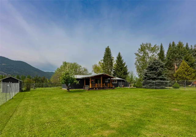 Single family home for sale at 26 Willow Ln, Trout Creek, MT 59874 | MLS# 30061803