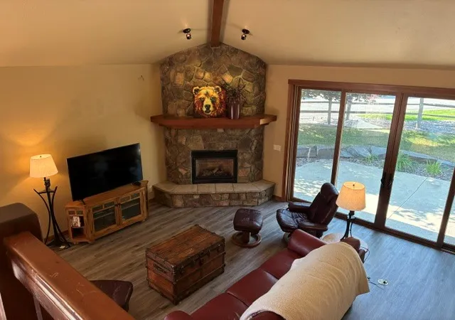Photo 3 of Townhouse for sale at 68 Bay Harbor Dr, Bigfork, MT 59911 | MLS# 30063951 | Listing updated on 2026-09-06