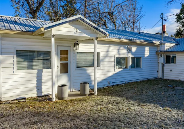 Photo 3 of Single family home for sale at 1519 Woodland Ave, Kalispell, MT 59901 | MLS# 30064171 | Listing updated on 2026-09-10