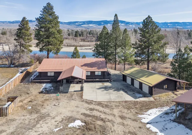 Photo 1 of Single family home for sale at 1800 Us Hwy 93 N, Victor, MT 59875 | MLS# 30063976 | Listing updated on 2026-09-11