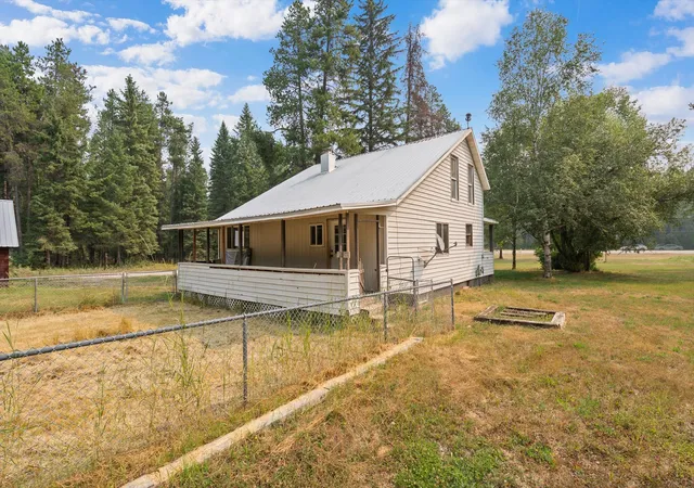 Photo 3 of Single family home for sale at 9590 US Hwy 2 E, Martin City, MT 59926 | MLS# 30065071 | Listing updated on 2026-09-03