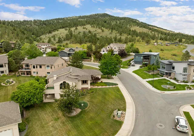 Photo 3 of Condo for sale at 33 Carriage Ln, Helena, MT 59601 | MLS# 30064372 | Listing updated on 2026-09-14