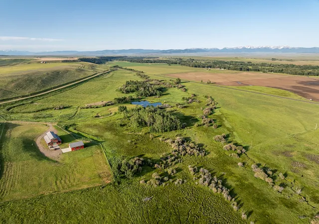 Photo 2 of Single family home for sale at 91 Porcupine Rd, Wilsall, MT 59086 | MLS# 30065359 | Listing updated on 2026-09-18