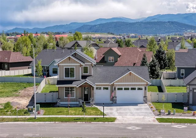 Photo 1 of Single family home for sale at 127 Lumberjack Pl, Kalispell, MT 59901 | MLS# 30065513 | Listing updated on 2026-10-20