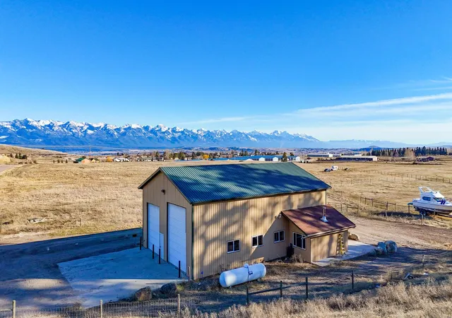 Photo 1 of Single family home for sale at 41631 City Lights Ct, Polson, MT 59860 | MLS# 30065880 | Listing updated on 2026-08-31