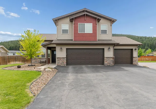 Photo 2 of Single family home for sale at 130 Lupine Dr, Kalispell, MT 59901 | MLS# 30061637 | Listing updated on 2026-09-10