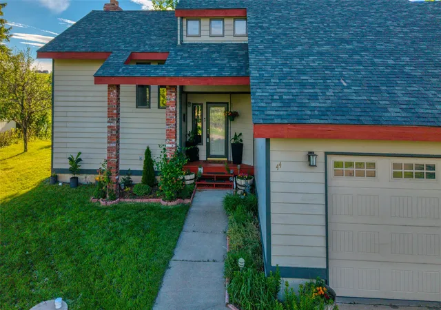 Photo 1 of Single family home for sale at 44 Fox Is Ln, Great Falls, MT 59405 | MLS# 30065644 | Listing updated on 2026-09-14