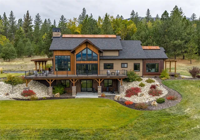 Photo 1 of Single family home for sale at 748 Ranch Ridge Ln, Florence, MT 59833 | MLS# 30066935 | Listing updated on 2026-09-10
