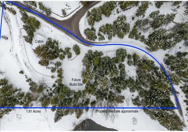 Photo 3 of Single family home for sale at 101 Little Mountain Rd, Whitefish, MT 59937 | MLS# 30066805 | Listing updated on 2026-09-09