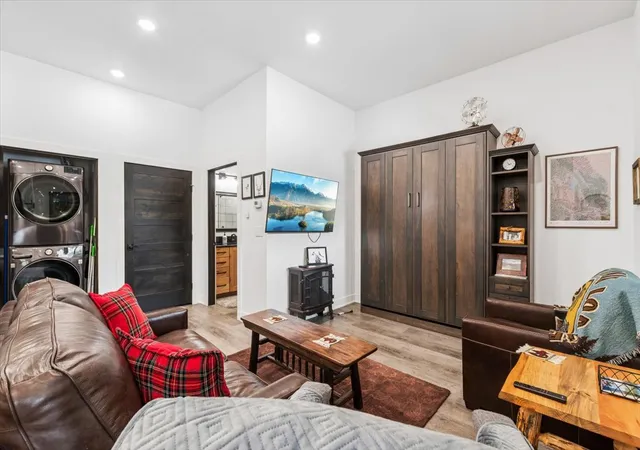 Photo 3 of Single family home for sale at 101 Little Mountain Rd, Whitefish, MT 59937 | MLS# 30066805 | Listing updated on 2026-09-09