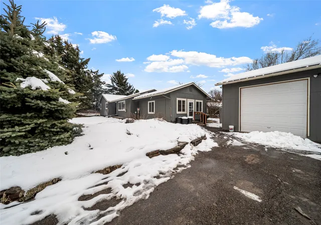 Photo 3 of Single family home for sale at 1545 Lehi Ln, Kalispell, MT 59901 | MLS# 30064391 | Listing updated on 2026-09-16