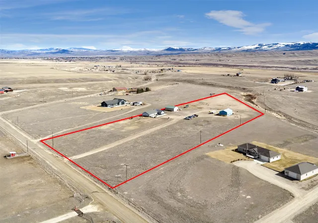 Photo 5 of Single family home for sale at 110 Mountain View Ln, Deer Lodge, MT 59722 | MLS# 30067352 | Listing updated on 2026-08-31