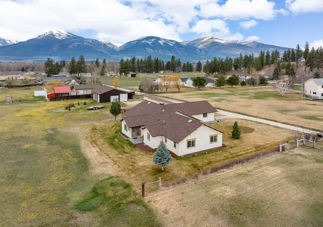 Photo 3 of Manufactured home for sale at 161,173,175, 181,183 Little Airedale Ln, Stevensville, MT 59870 | MLS# 30067559 | Listing updated on 2026-09-22