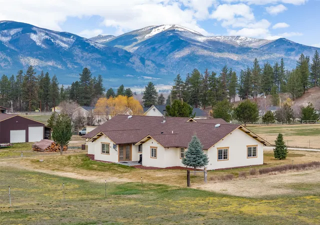 Photo 4 of Manufactured home for sale at 161,173,175, 181,183 Little Airedale Ln, Stevensville, MT 59870 | MLS# 30067559 | Listing updated on 2026-09-22