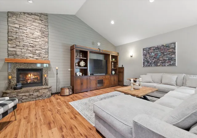 Photo 4 of Single family home for sale at 99 Pierce Ln, Bigfork, MT 59911 | MLS# 30065501 | Listing updated on 2026-09-14