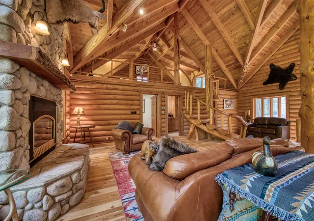 Photo 2 of Single family home for sale at 1062 Bear Crk Trl, Victor, MT 59875 | MLS# 30068216 | Listing updated on 2026-09-14