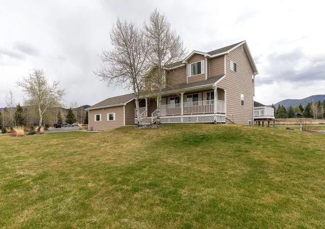 Photo 1 of Single family home for sale at 8116 Alamosa Cir, Bozeman, MT 59718 | MLS# 30068765 | Listing updated on 2026-09-12