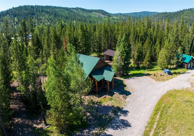 Photo 4 of Single family home for sale at 4425 W Willow Crk Rd, Lincoln, MT 59639 | MLS# 30067257 | Listing updated on 2026-09-08