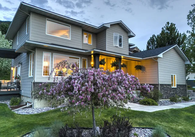 Photo 1 of Single family home for sale at 218 Mansion Hts Dr, Missoula, MT 59803 | MLS# 30069462 | Listing updated on 2026-09-13