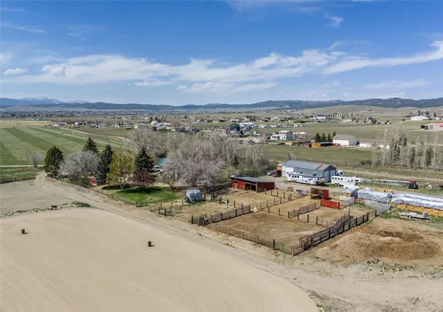 Manufactured home for sale at 5815 Glass Dr, Helena, MT 59602 | MLS# 30069245