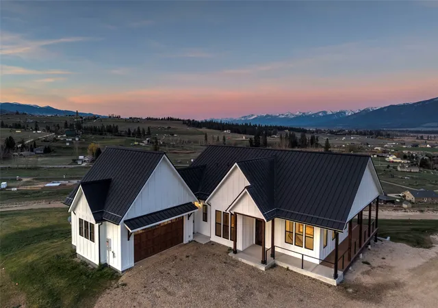 Photo 3 of Single family home for sale at 176 Miles Gulch Rd, Stevensville, MT 59870 | MLS# 30068193 | Listing updated on 2026-09-22
