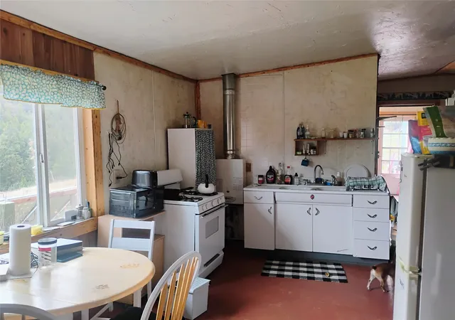 Photo 3 of Single family home for sale at 7992 Austin Rd, Helena, MT 59602 | MLS# 30069712 | Listing updated on 2026-09-15