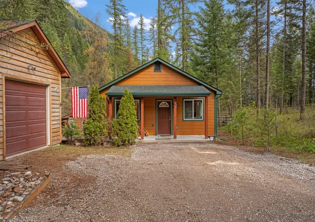 Photo 1 of Single family home for sale at 132 Spirit Walk Ln, Superior, MT 59872 | MLS# 30069000 | Listing updated on 2026-10-22