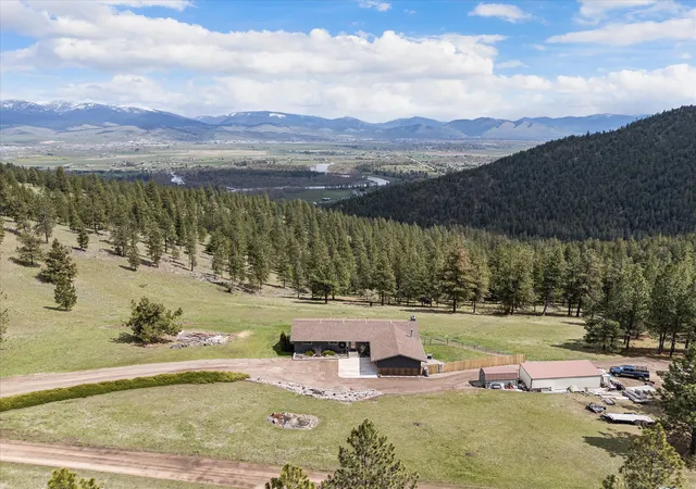 Photo 1 of Single family home for sale at 3524 Crows Roost Rd, Missoula, MT 59804 | MLS# 30069170 | Listing updated on 2026-09-06