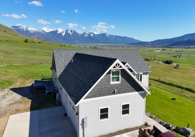 Photo 3 of Single family home for sale at 69300 Pellew Crk Ln, Arlee, MT 59821 | MLS# 30069875 | Listing updated on 2026-09-14