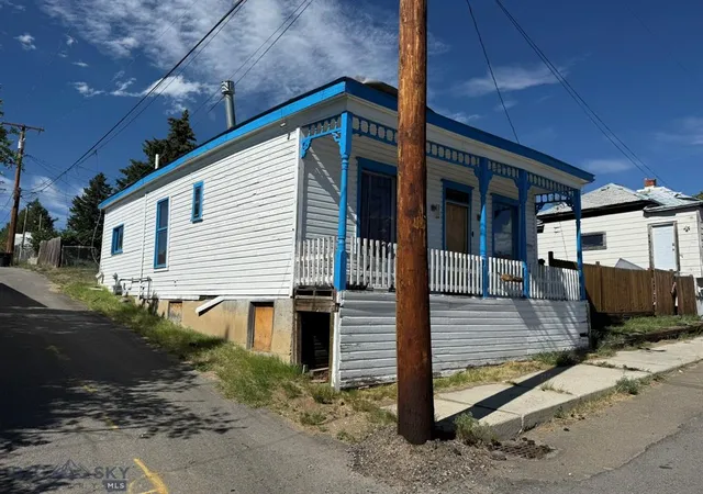 Photo 2 of Single family home for sale at 605 Caledonia St, Butte, MT 59701 | MLS# 30070222 | Listing updated on 2026-09-14
