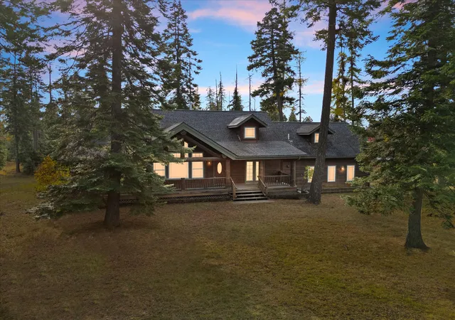 Photo 2 of Single family home for sale at 129 Foothill Trl, Kalispell, MT 59901 | MLS# 30070374 | Listing updated on 2026-09-12