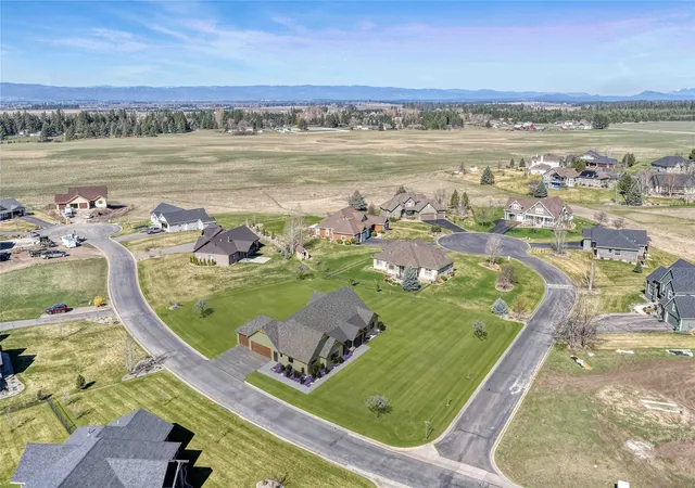 Photo 2 of Single family home for sale at 1298 Quail Ridge Dr, Kalispell, MT 59901 | MLS# 30070344 | Listing updated on 2026-09-02