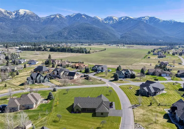 Photo 3 of Single family home for sale at 1298 Quail Ridge Dr, Kalispell, MT 59901 | MLS# 30070344 | Listing updated on 2026-09-02