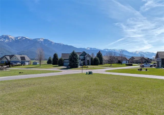 Photo 3 of Single family home for sale at 1298 Quail Ridge Dr, Kalispell, MT 59901 | MLS# 30070344 | Listing updated on 2026-09-02