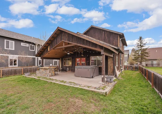Photo 2 of Single family home for sale at 706 Aspen Grv St, Whitefish, MT 59937 | MLS# 30070319 | Listing updated on 2026-09-05