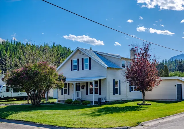 Photo 2 of Single family home for sale at 1302 Montana Ave, Libby, MT 59923 | MLS# 30070499 | Listing updated on 2026-09-02