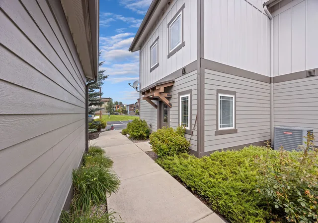 Photo 4 of Condo for sale at 532 Silverleaf Dr, Whitefish, MT 59937 | MLS# 30070574 | Listing updated on 2026-08-30