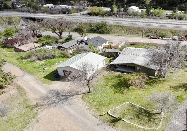 Photo 3 of Single family home for sale at 365 High St, Wolf Creek, MT 59648 | MLS# 30070503 | Listing updated on 2026-09-22