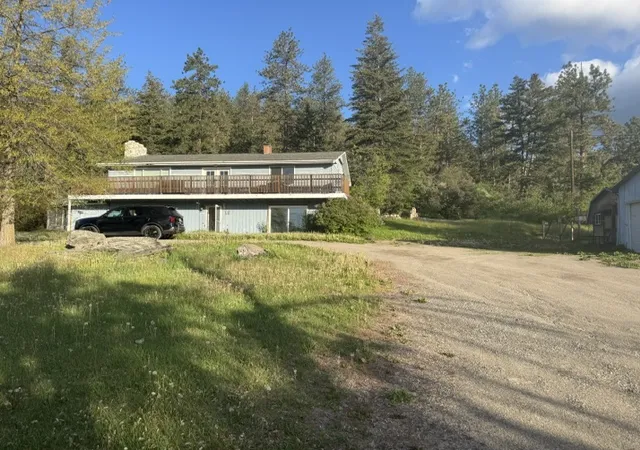 Photo 3 of Single family home for sale at 7001 Us Hwy 93 S, Missoula, MT 59804 | MLS# 30070764 | Listing updated on 2026-08-31