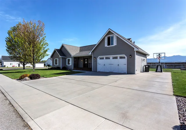 Photo 3 of Single family home for sale at 176 China Silk Way, Hamilton, MT 59840 | MLS# 30069796 | Listing updated on 2026-09-14